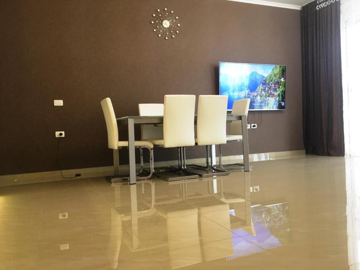 Royal Queen And King Luxury Apartment Sarandë Eksteriør bilde