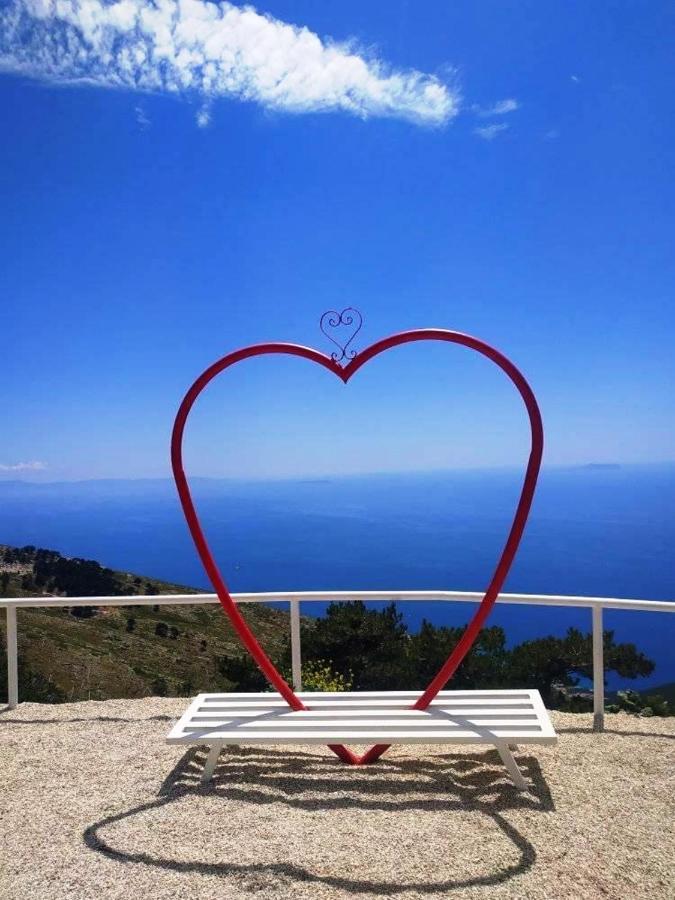 Royal Queen And King Luxury Apartment Sarandë Eksteriør bilde