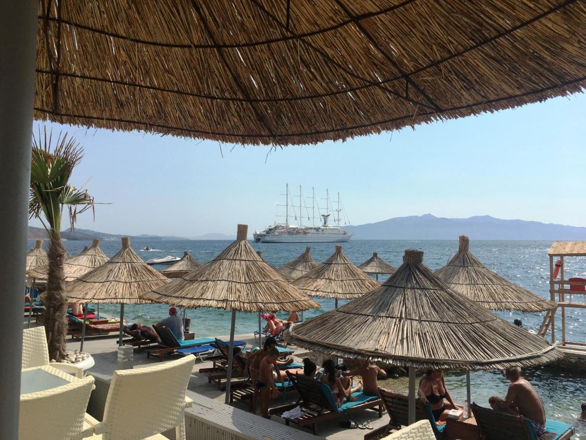 Royal Queen And King Luxury Apartment Sarandë Eksteriør bilde
