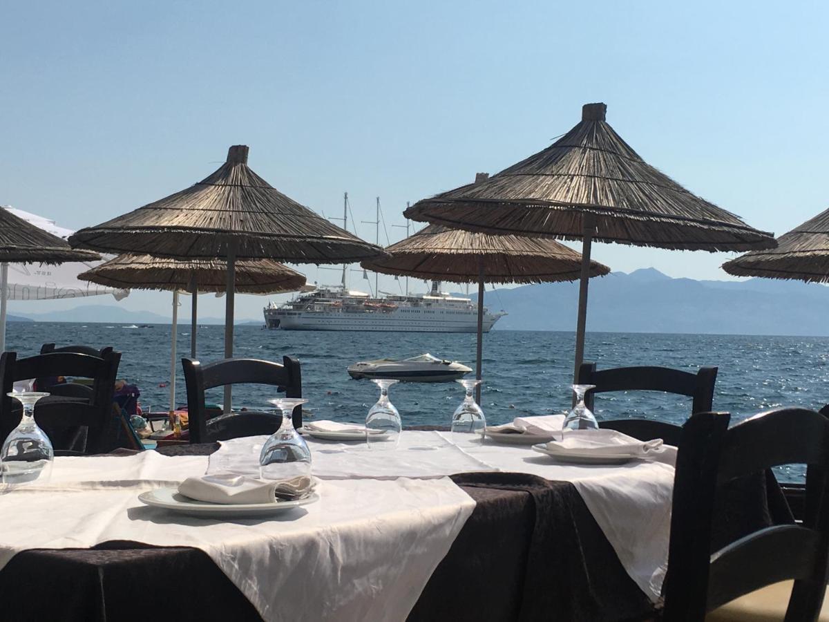 Royal Queen And King Luxury Apartment Sarandë Eksteriør bilde